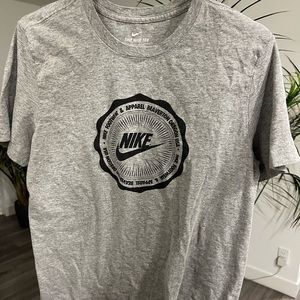 Men’s nike shirt